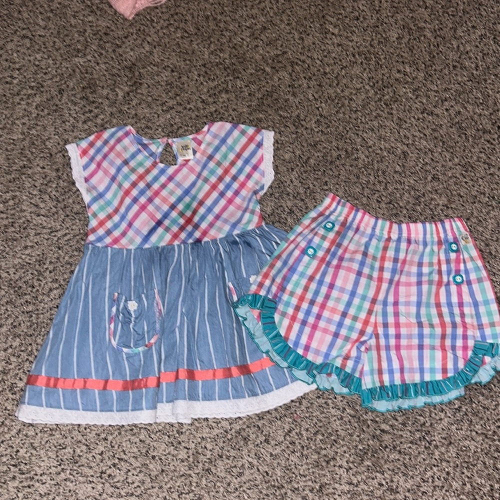 Wildflowers Tunic size 6 & matching short size 8 - fave set!!